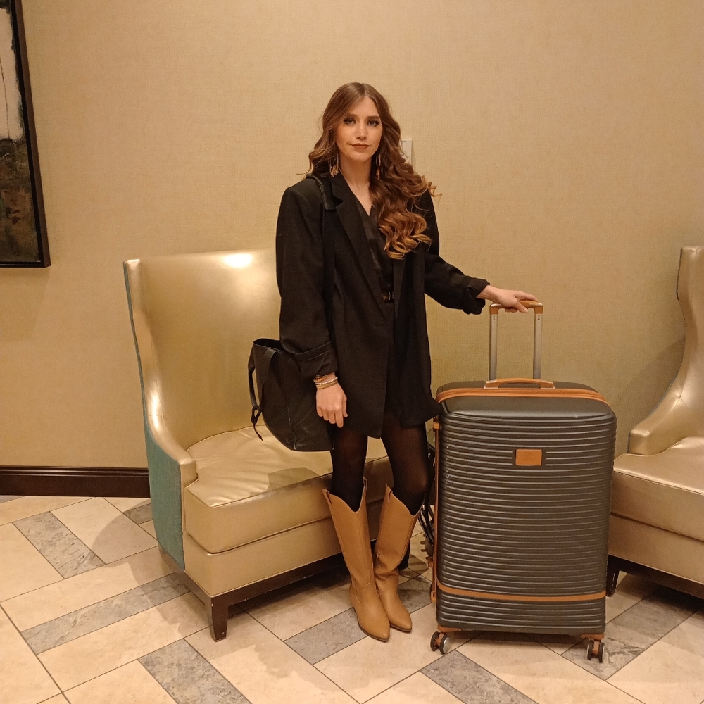 Meet your Posher, Stephanie